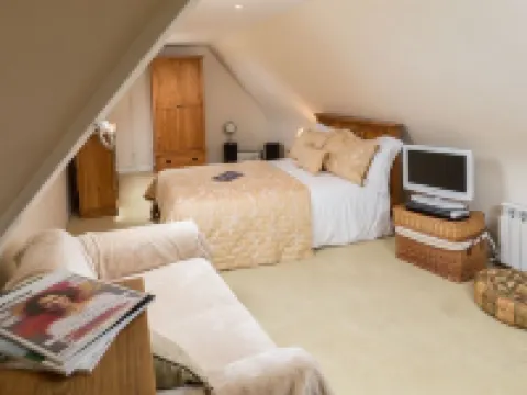 Clos de Vaul Creux Hotels in 