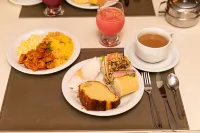 Safari Natal Beach Hotel - breakfast
