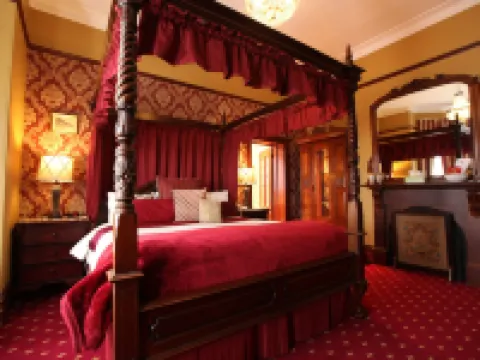 The Grand on Macfie Hotels in Devonport