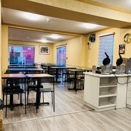 The Glengate Hotel & Suites