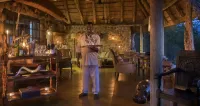 Motswari Private Game Reserve by Newmark - بار