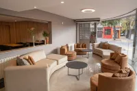 Urbana Suites