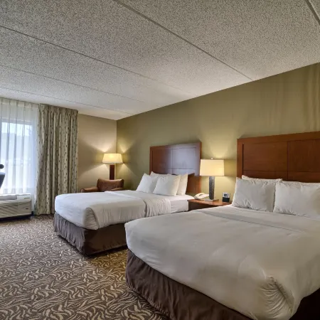 Clarion Inn & Suites - University Area