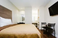 Scottish Inn & Suites