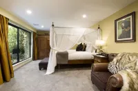 Jamala Wildlife Lodge Hotels in Yarralumla