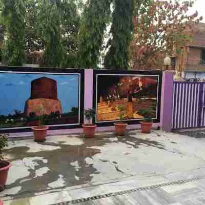Srishti Shelter Hotel Exterior