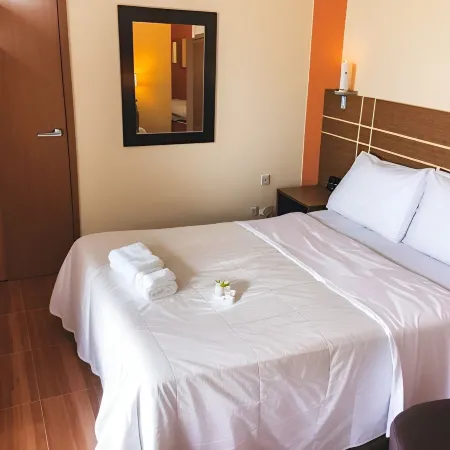 Hotel Balcones Plaza