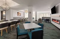 La Quinta Inn & Suites by Wyndham Meridian - Aamiainen