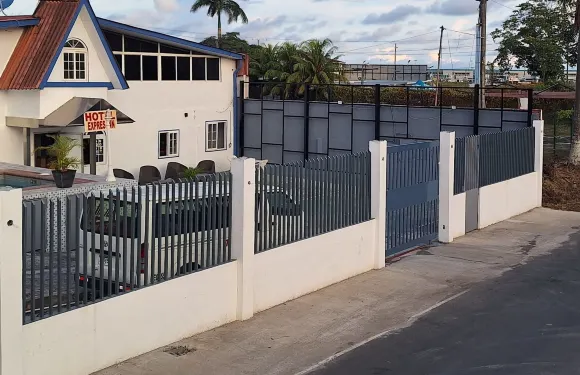 巴拿馬城託庫門國際機場快捷酒店