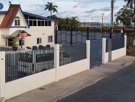 Express Inn Pty Aeropuerto Internacional Panama Отели в г. Лас Маньянитас