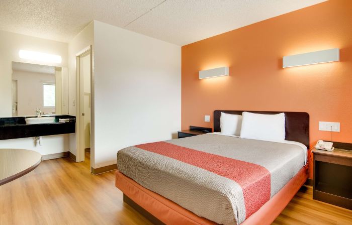 Motel 6 Salina, KS