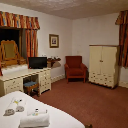 The Menai Hotel and Bar