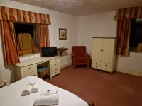 The Menai Hotel and Bar Hotels in Menai Bridge