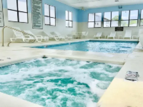 Clarion Pointe Vidalia - Lyons West Hotels in Toombs County