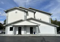 Super 8 by Wyndham Greensboro/Coliseum/Conv. - parking
