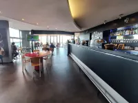 Ibis Montevideo Rambla - ที่มีบาร์