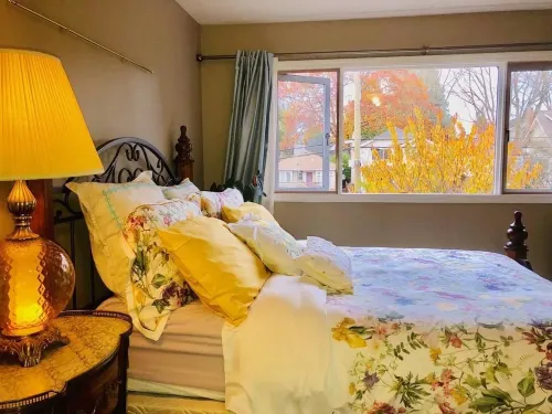 The Sunshine House-Free Parking - Bed and breakfasts
