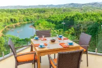 Hotel Boutique Lagarta Lodge Hotels in Emerald Woods