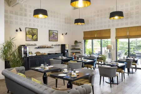 Lou Paradou Отели в г. Греу-ле-Бен