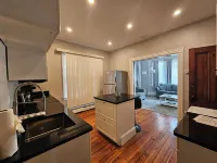 Renovated 2 bed near downtown