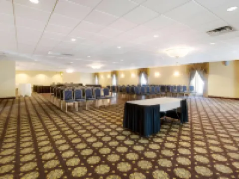 Exton Hotel and Conference Center Hotels in Chester County