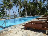 Riviera Resort Hotels in Batticaloa
