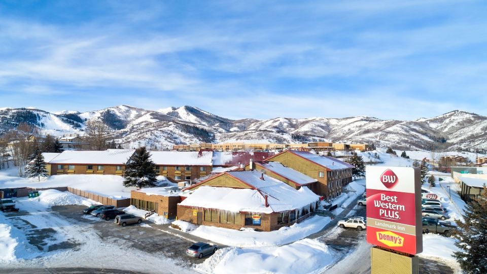 Best Western Plus Landmark Inn