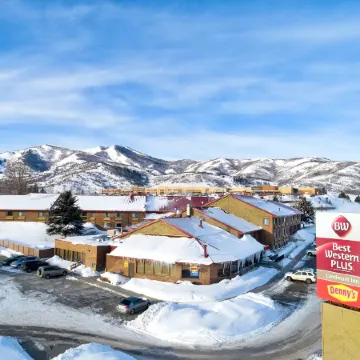 Best Western Plus Landmark Inn