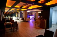 KOLAĞASI Hotel - พร้อมอาหารเช้า