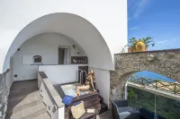 Albadamare Boutique Hotel