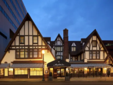 Seven Gables Inn, St. Louis West, a Tribute Portfolio Hotel Hotels in Clayton