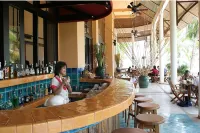 Rayong Resort Hotel - bar