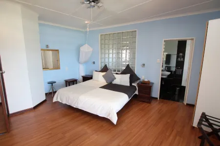 Wailana Lodge Отели в г. Hibiscus Coast Municipality