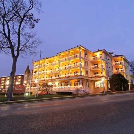 Bella Vista Suites Lake Geneva