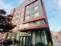 The L Hotel Hotels near Union Hall