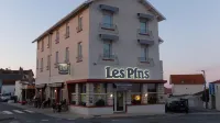 Hôtel les Pins Hotels in Saint-Pierre-d'Oléron