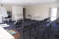 أسور ماسيز موتور إن آند كونفرنس سنتر