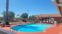 Cotulla Whitten Inn - Pools