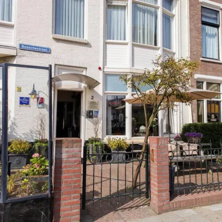 Hotel 't Witte Huys Scheveningen Отели рядом с достопримечательностью «Пляж Схевенинген»