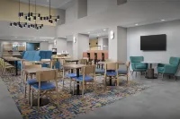 Hampton Inn & Suites Laurel - breakfast