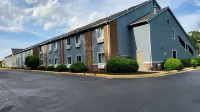 Stonewood Inn & Suites Carrollton - Smithfield Hotels in Smithfield