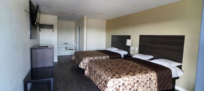 Airport Stay Motel Hotels in Ontario