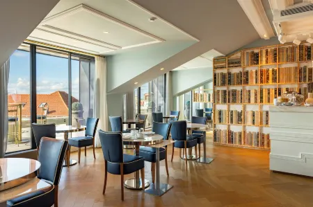 CBR Boutique Hotel - Coimbra Отели в г. Коимбра