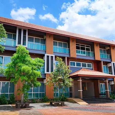 Avarin Resort