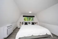 Sumner Lake Tiny House - balcony