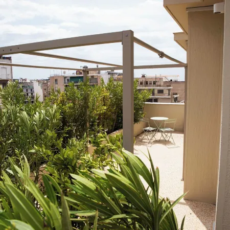 Contemporary Athenian Escape GHH