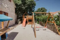 Kalpic Suites & Villa - Homestays