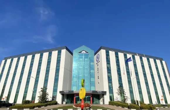 米蘭梅萊尼亞諾宜必思尚品酒店