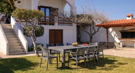 Nami Villa Airport by Airstay