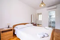 Apartments Zarac - 3-Star